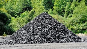 Udział węgla w produkcji energii systematycznie maleje