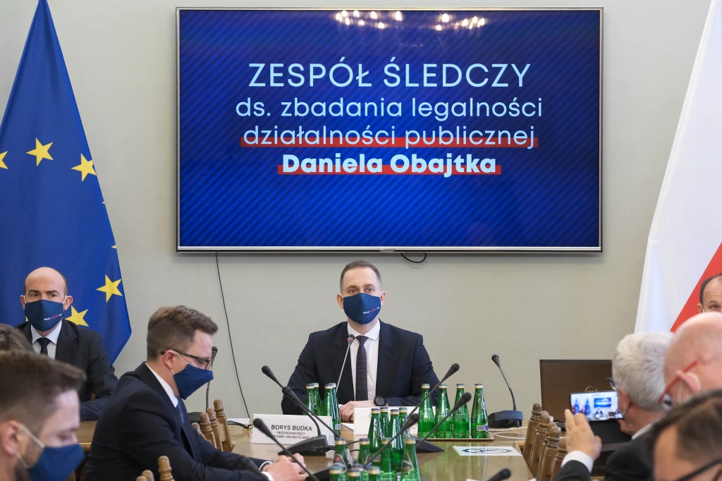 Parlamentarny zespół śledczy, mający zbadać działalność publiczną Daniela Obajtka, zainaugurował działalność. Parlamentarny zespół śledczy, mający zbadać działalność publiczną Daniela Obajtka, zainaugurował działalność.