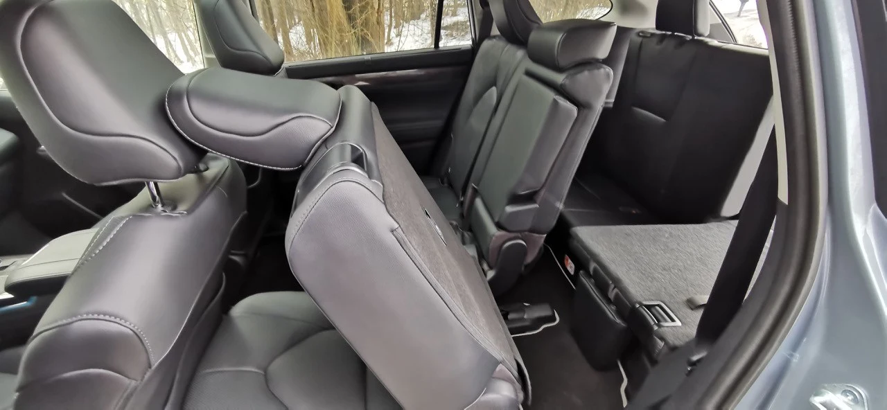 Toyota Highlander na zdjęciach Toyota Highlander na zdjęciach