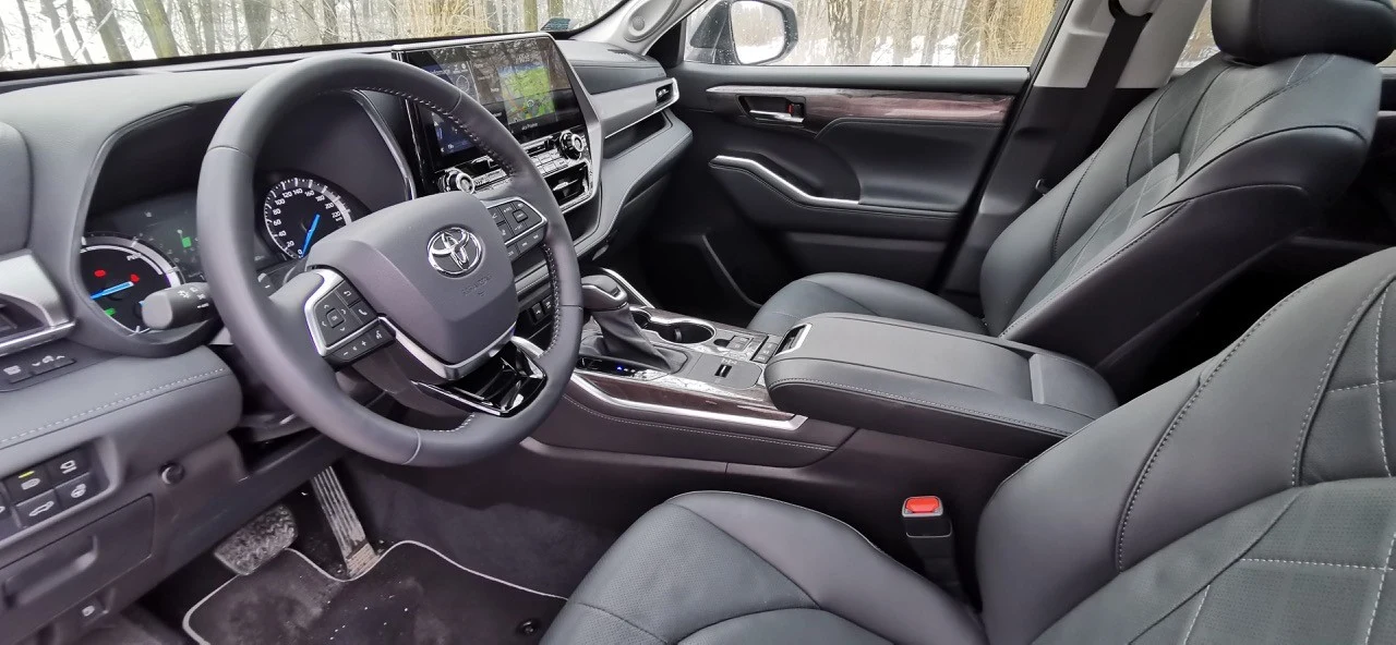 Toyota Highlander na zdjęciach Toyota Highlander na zdjęciach