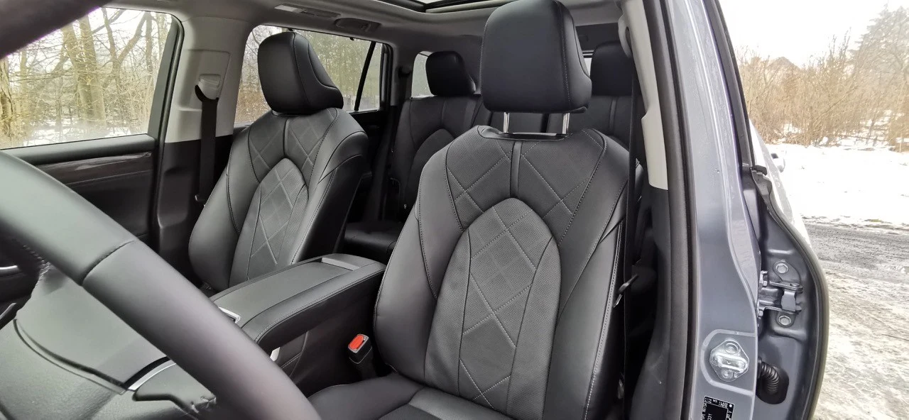 Toyota Highlander na zdjęciach Toyota Highlander na zdjęciach