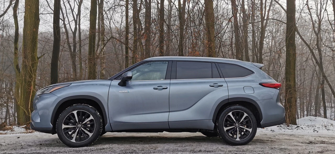 Toyota Highlander na zdjęciach Toyota Highlander na zdjęciach
