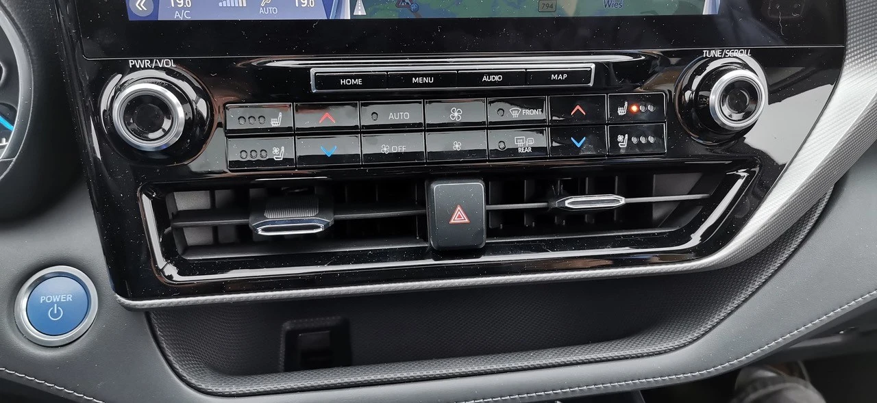 Toyota Highlander na zdjęciach Toyota Highlander na zdjęciach