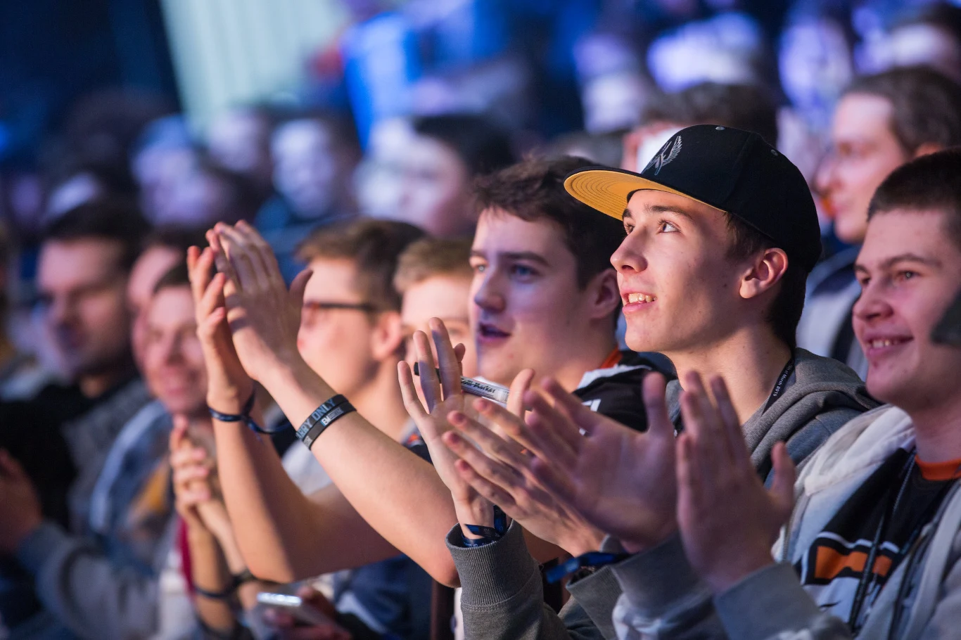Kibice CS:GO podczas turnieju ESL One w Katowicach / fot. Helena Kristiansson Kibice CS:GO podczas turnieju ESL One w Katowicach / fot. Helena Kristiansson