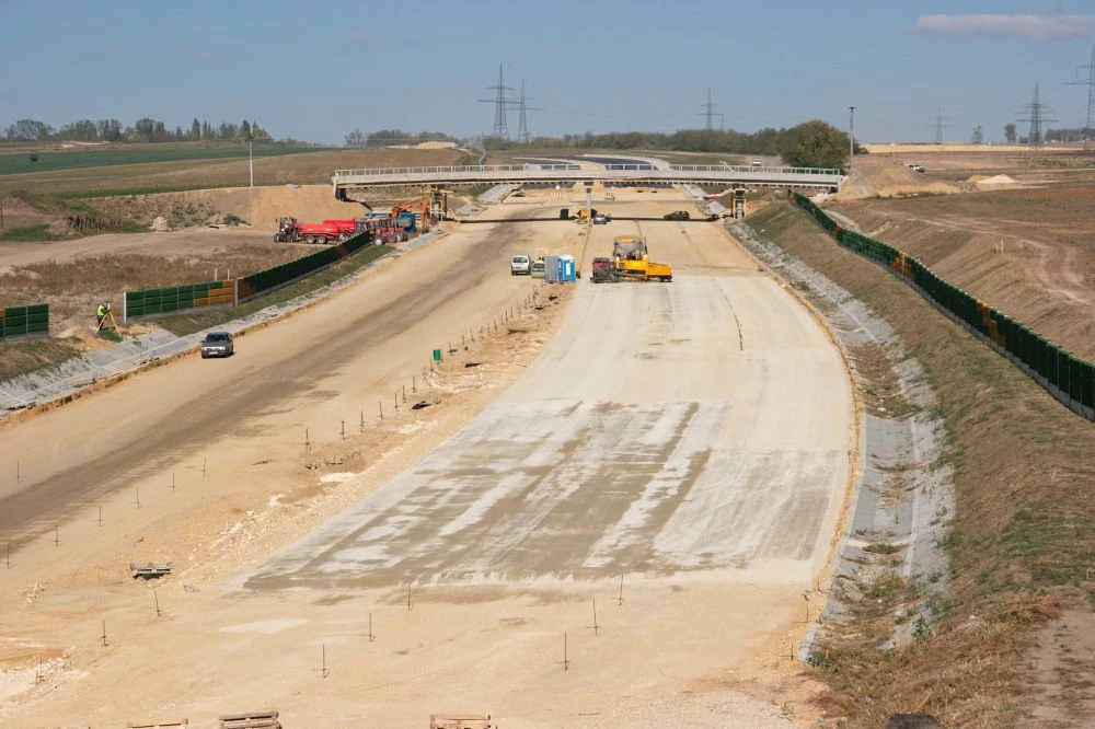 Budowa autostrad w Polsce niestety kuleje...