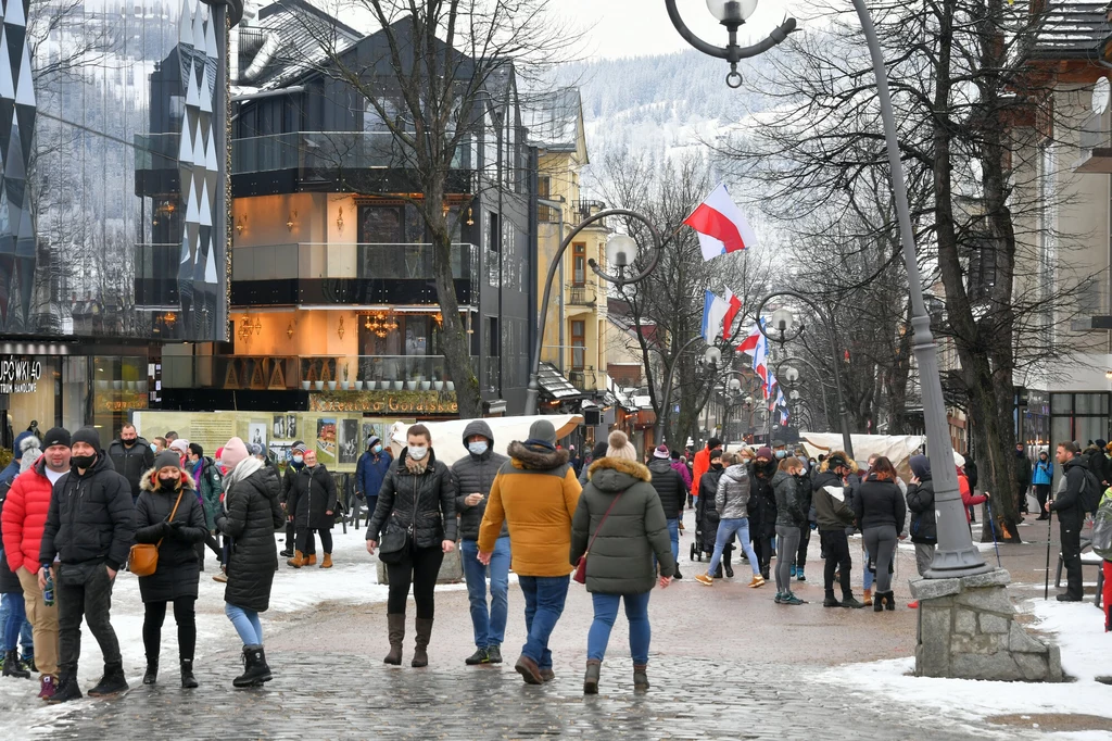Wielu Polaków decyduje się spędzić święta i Sylwestra w Zakopanem. Dla oszustów to szansa