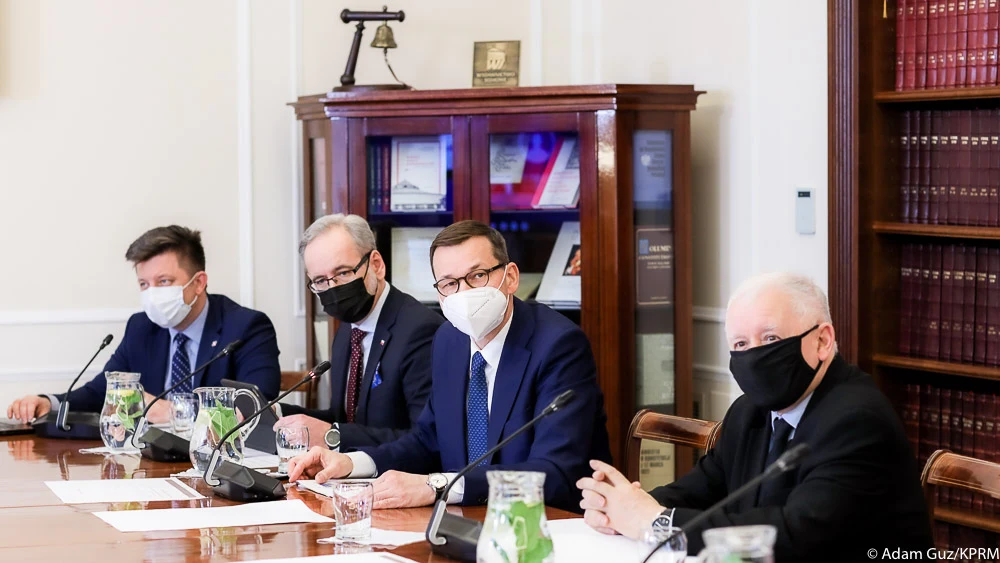 Posiedzenie sztabu kryzysowego w pod przewodnictwem Mateusza Morawieckiego. Posiedzenie sztabu kryzysowego w pod przewodnictwem Mateusza Morawieckiego.