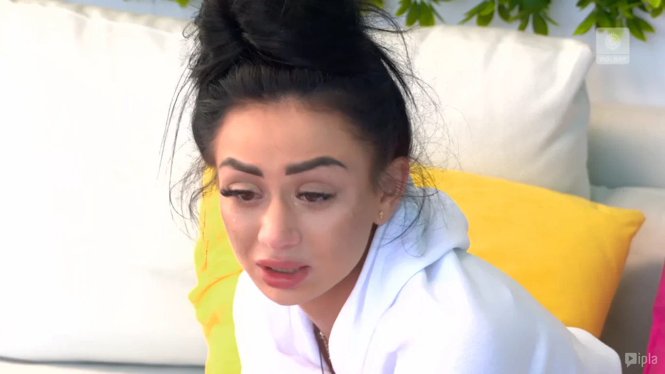 Zera przeżywa trudne chwile na wyspie.