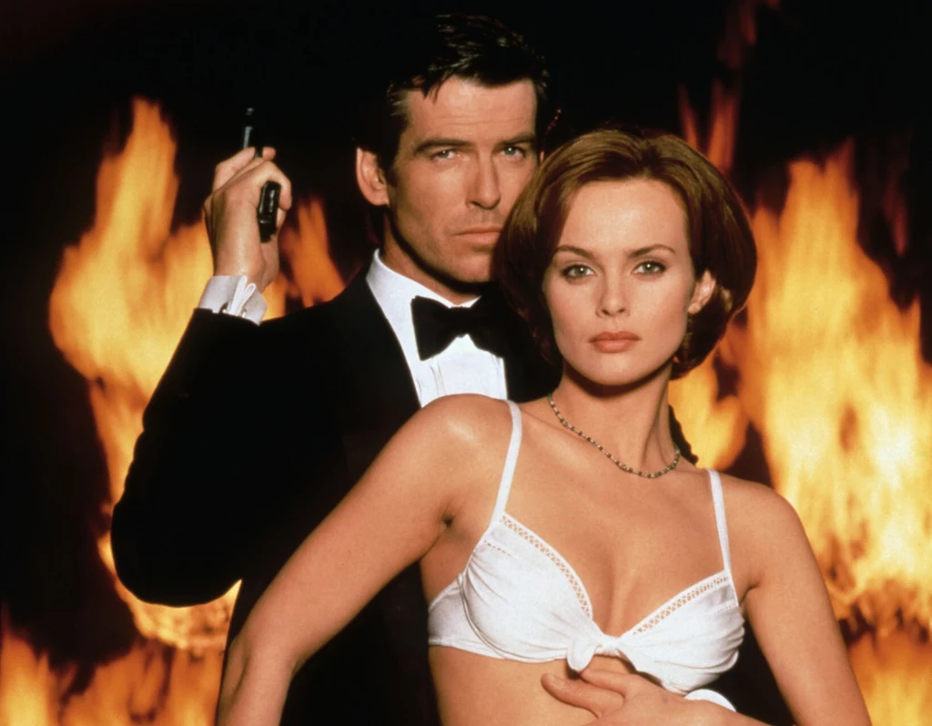 Izabella Scorupco i Pierce Brosnan na planie filmu "GoldenEye"