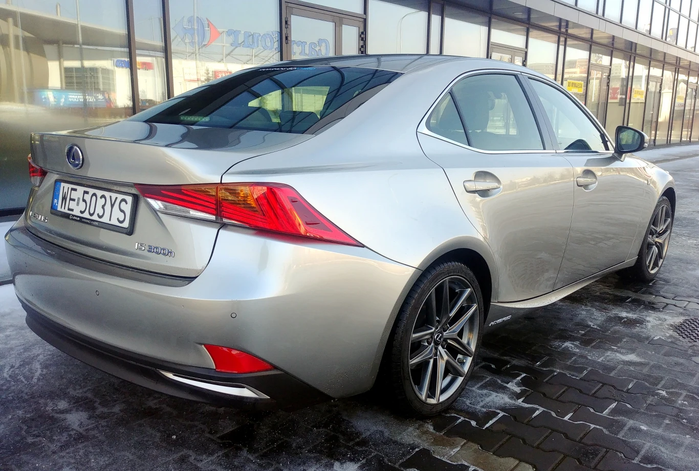 Lexusa IS 300h