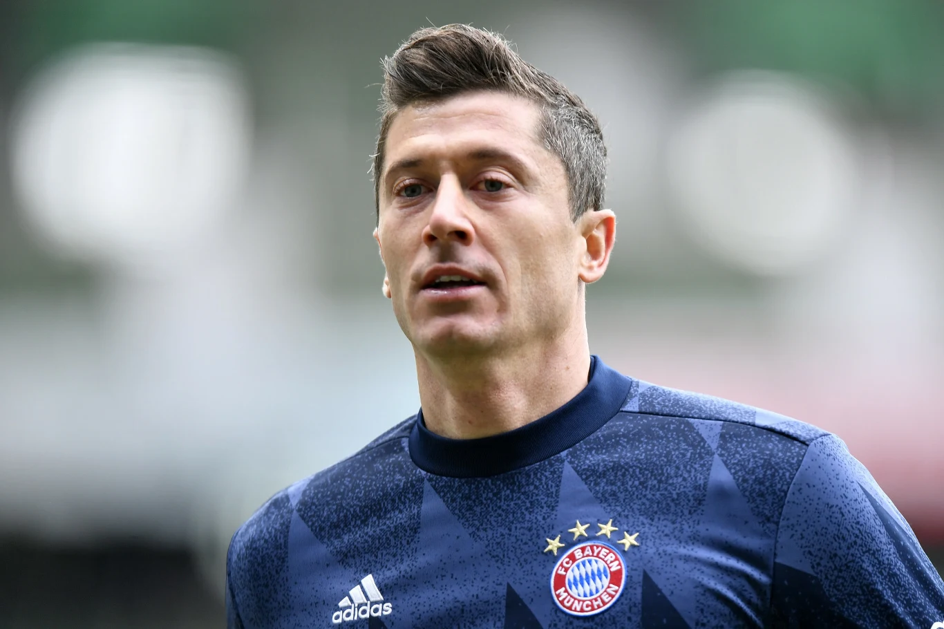 Robert Lewandowski jest najbardziej rozchwytywanym zawodnikiem w Polsce Robert Lewandowski jest najbardziej rozchwytywanym zawodnikiem w Polsce