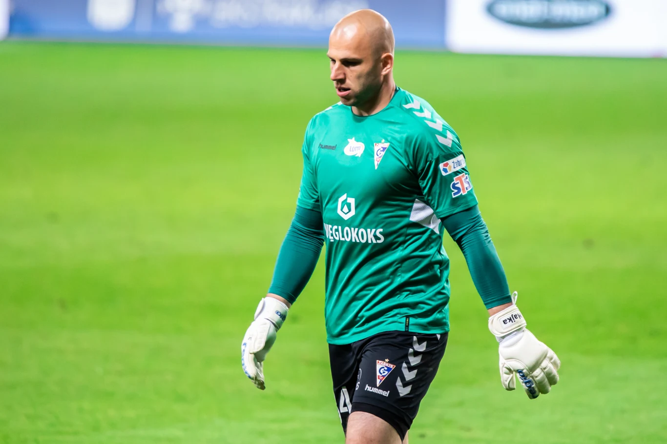 Martin Chudy podczas meczu Ekstraklasy Legia Warszawa - Górnik Zabrze, fot. Mikolaj Barbanell Martin Chudy podczas meczu Ekstraklasy Legia Warszawa - Górnik Zabrze, fot. Mikolaj Barbanell