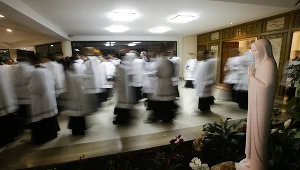 Księża opuszczają seminarium duchowne zgromadzenia Legion Chrystusa w Rzymie.