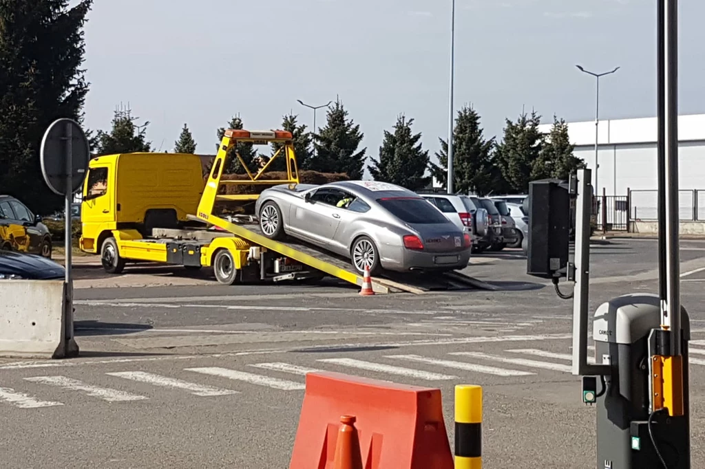 Luksusowy Bentley trafił na policyjny parking / Fot: Straż Graniczna