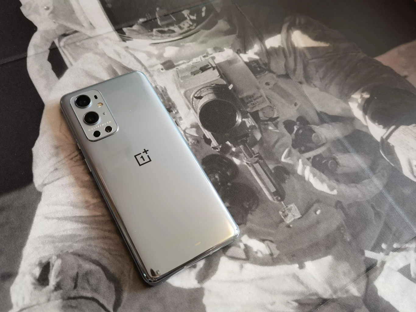 OnePlus 9 Pro OnePlus 9 Pro