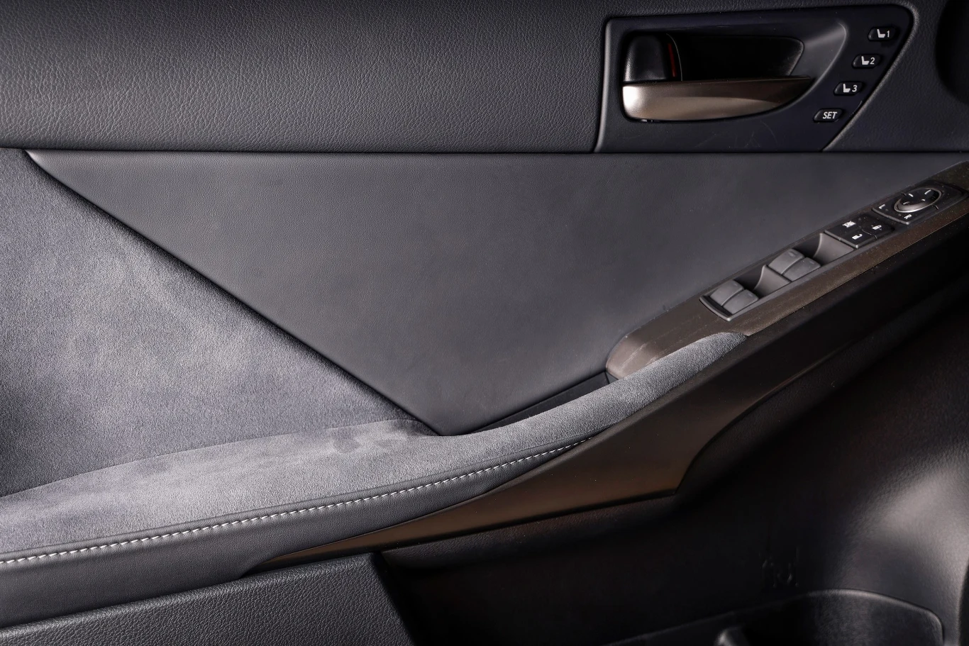 Lexus IS 500 Launch Edition