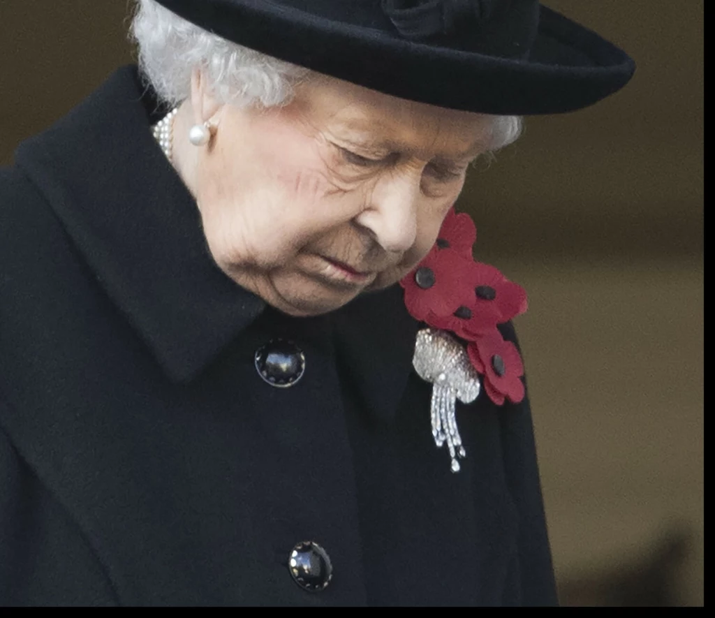 Królowa Elżbieta II jest najbardziej chronioną osobą w państwie