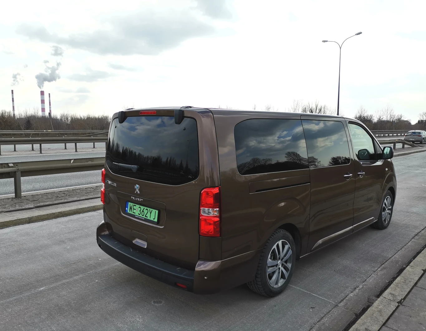 Peugeot e-Traveller