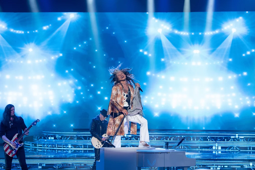 Michał Meyer jako Aerosmith