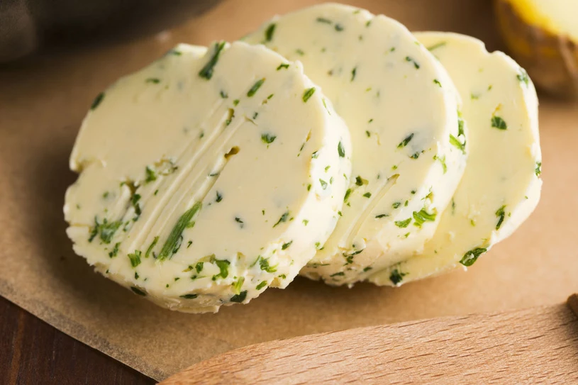 Smakowe masło zamieni zwykłe danie w zdecydowanie bardziej wykwintne