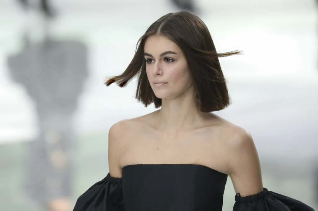 Kaia Gerber kocha rytuały - kolekcjonuje perfumy i minerały 