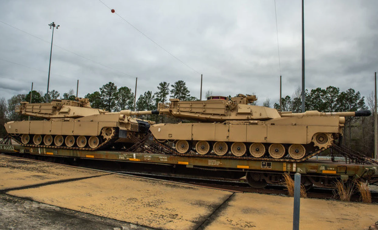 Czołgi M1A2 SEPv3 Abrams @52ndArmorCmdt Czołgi M1A2 SEPv3 Abrams @52ndArmorCmdt