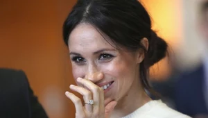 Trend zapoczątkowała Meghan. Księżna Kate polubiła ten zestaw