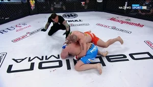 Sylwester Kołecki (czerwone spodenki) szybko pokonał Adnana Alicia