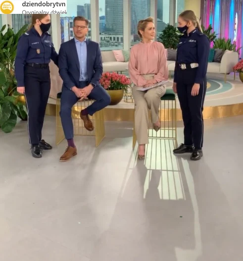 Małgorzata Ohme i Filip Chajzer w śniadaniówce. Zdjęcie pochodzi z Instagrama programu "Dzień Dobry TVN"/https://www.instagram.com/p/CM8_uj7jabE/ Małgorzata Ohme i Filip Chajzer w śniadaniówce. Zdjęcie pochodzi z Instagrama programu "Dzień Dobry TVN"/https://www.instagram.com/p/CM8_uj7jabE/