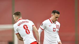 Kacper Kozłowski zmienia Piotra Zielińskiego w meczu Polska-Andora
