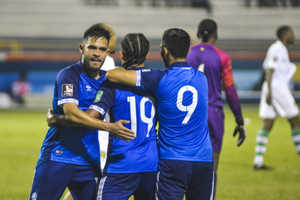 Salwador po strzeleniu gola w eliminacjach strefy CONCACAF Salwador po strzeleniu gola w eliminacjach strefy CONCACAF