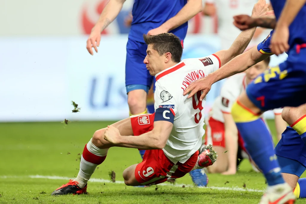 Robert Lewandowski w starciu z Andorą Robert Lewandowski w starciu z Andorą