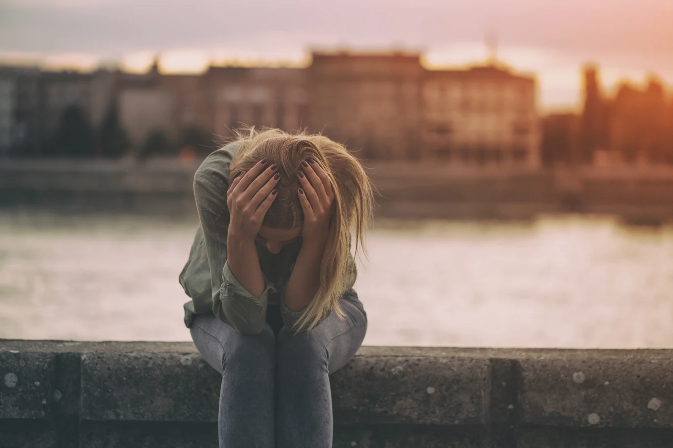 Smutek, strach, złość - każda emocja, która pojawia się na wieść o tragedii, jest normalna