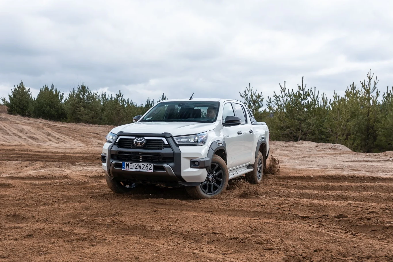 Toyota Hilux Invincible Toyota Hilux Invincible
