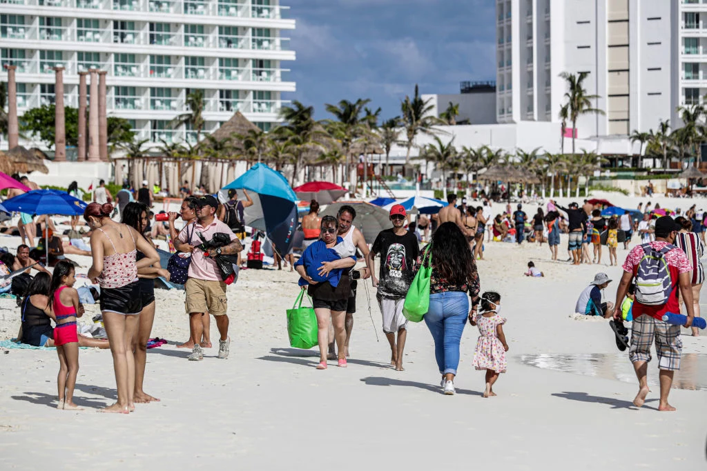 Zatłoczone plaże w Cancun