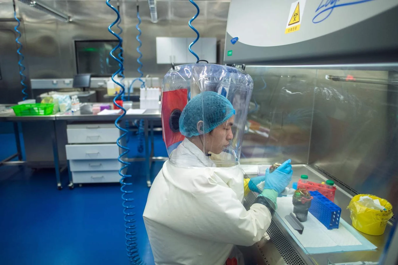Laboratorium biologiczne w Wuhan.