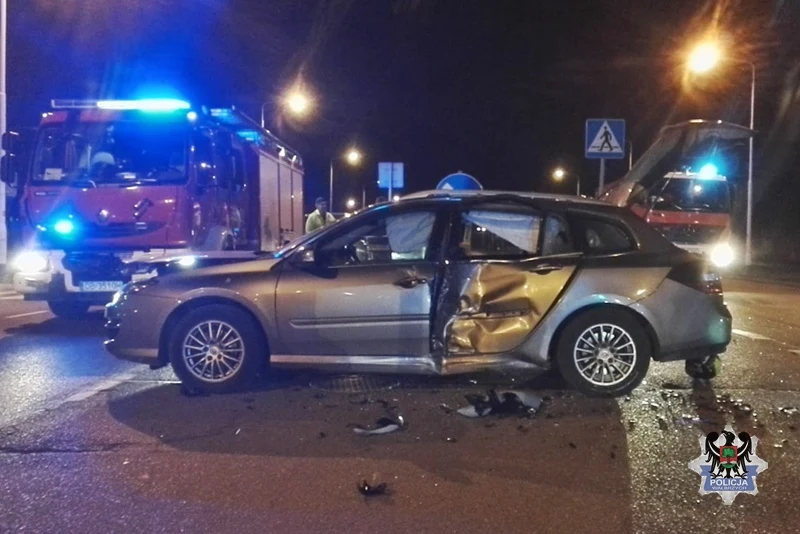 Kierowca samochodu wymusił pierwszeństwo... Kierowca samochodu wymusił pierwszeństwo...