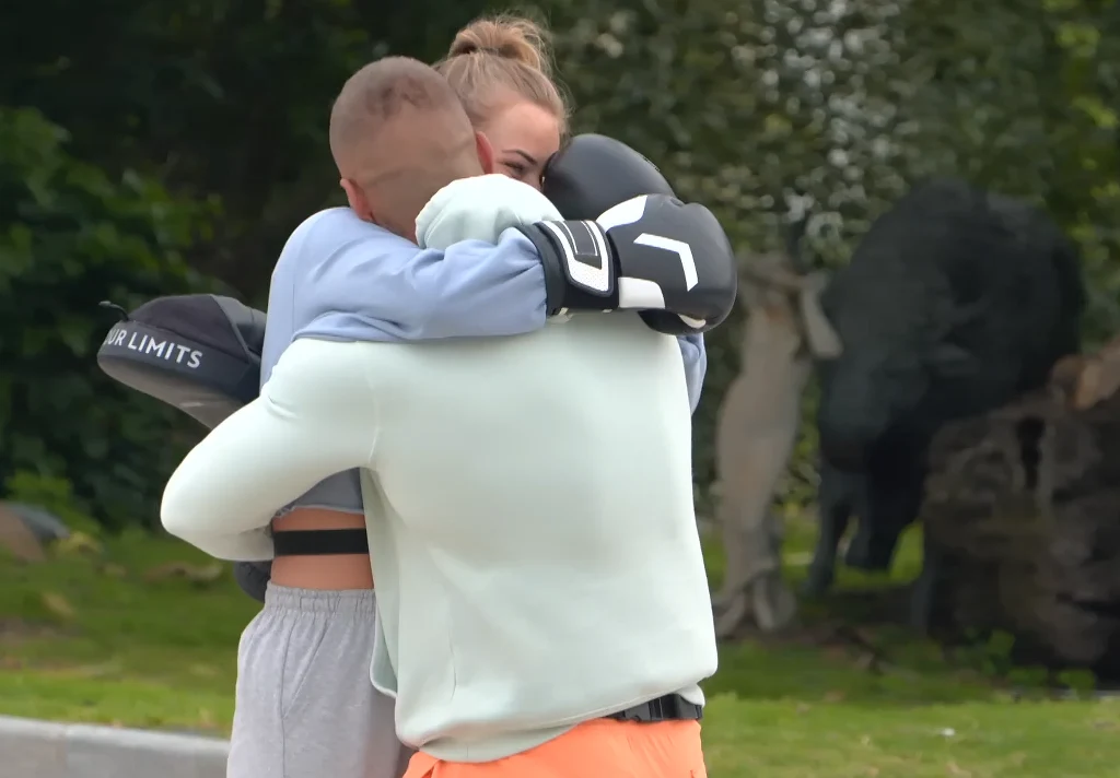 Relacja Ani i Czarka nabiera kolorytu! Relacja Ani i Czarka nabiera kolorytu!