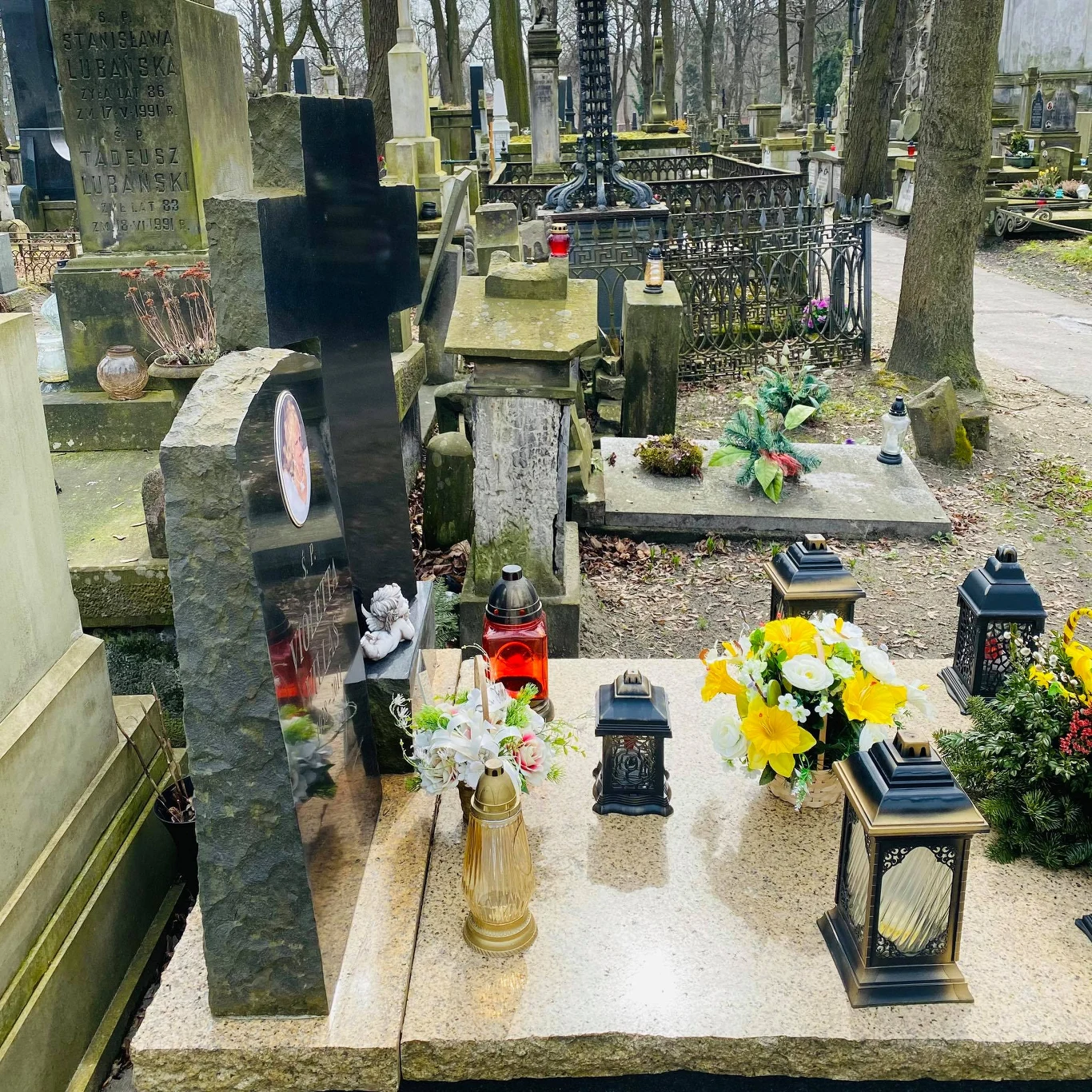 Grób Violetty Villas Grób Violetty Villas