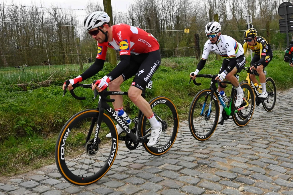 Kasper Asgreen (na pierwszym planie)