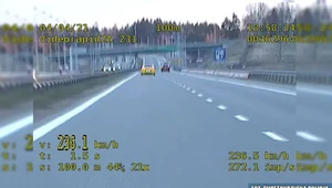 Radiowóz jechał 236 km/h. Nagrany Seat też bardzo szybko