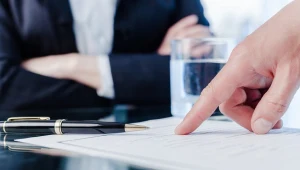 Praca za granicą wiąże się z ryzykiem - także prawnym