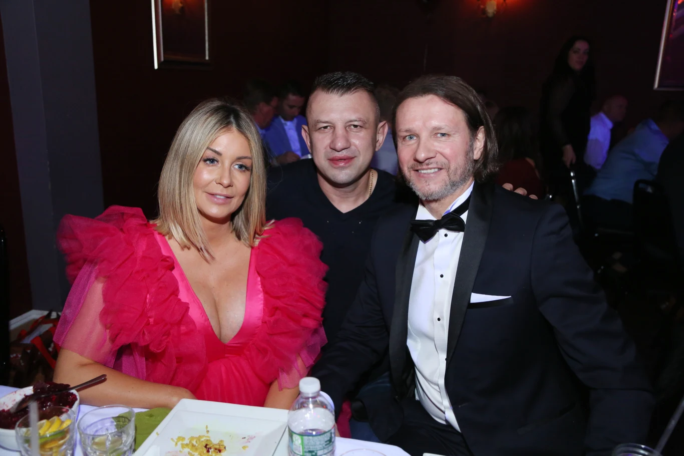 Tomasz Adamek z Małgosią Rozenek-Majdan i Radosławem Majdanem Tomasz Adamek z Małgosią Rozenek-Majdan i Radosławem Majdanem
