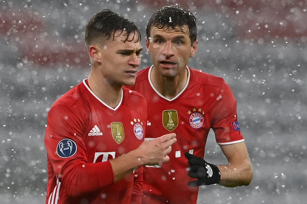Joshua Kimmich i Thomas Mueller - gwiazdy Bayernu Monachium