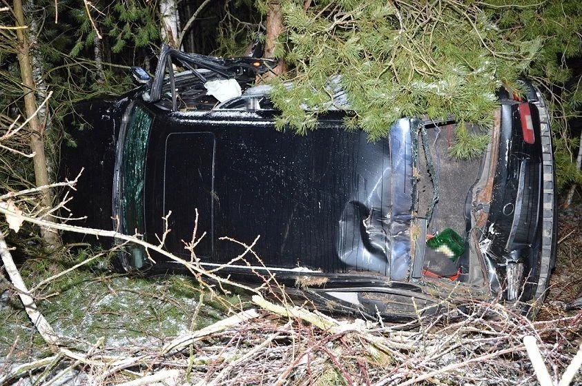 BMW jechały dwie osoby