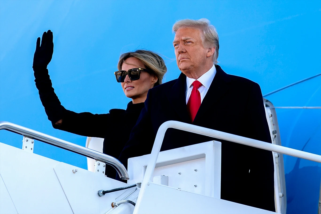 Melania Trump i Donland Trump byli bardzo oszczędni w pokazywaniu sobie czułych miłości publicznie 