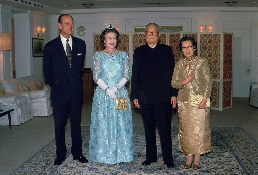 Książę Filip i Królowa Elżbieta w Chinach Książę Filip i Królowa Elżbieta w Chinach