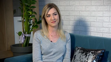"Taka dziewczynka pracuje w więzieniu?"