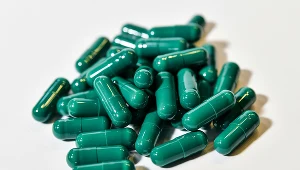 Amantadyna jest w Polsce sprzedawana pod nazwą Viregyt-K