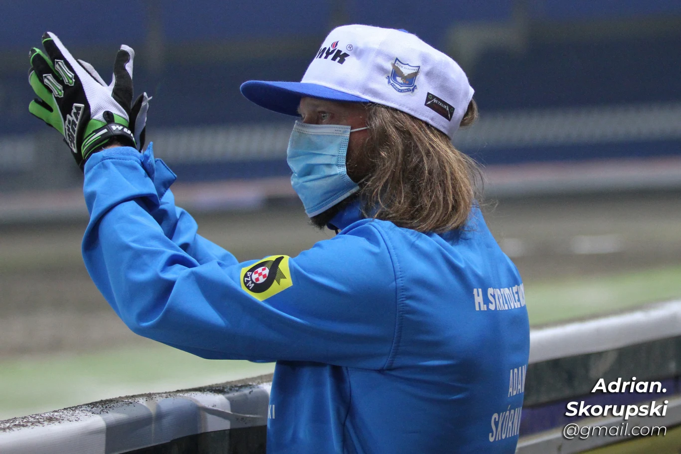 Adam Skórnicki wróci dziś na motocykl bez hamulców i wraz z kolegami z kadry postara się wywalczyć historyczny medal Adam Skórnicki wróci dziś na motocykl bez hamulców i wraz z kolegami z kadry postara się wywalczyć historyczny medal